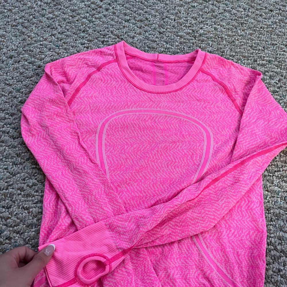 Lululemon swiftly tech